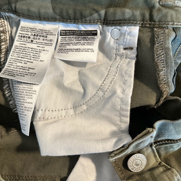 Levi 711 skinny camo pants - Picture 4 of 5